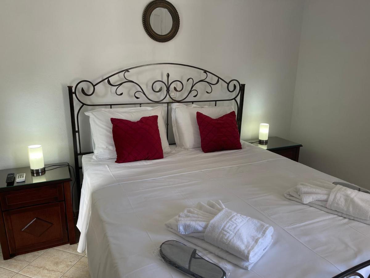 Venikouas Hotel Platis Gialos  Ngoại thất bức ảnh
